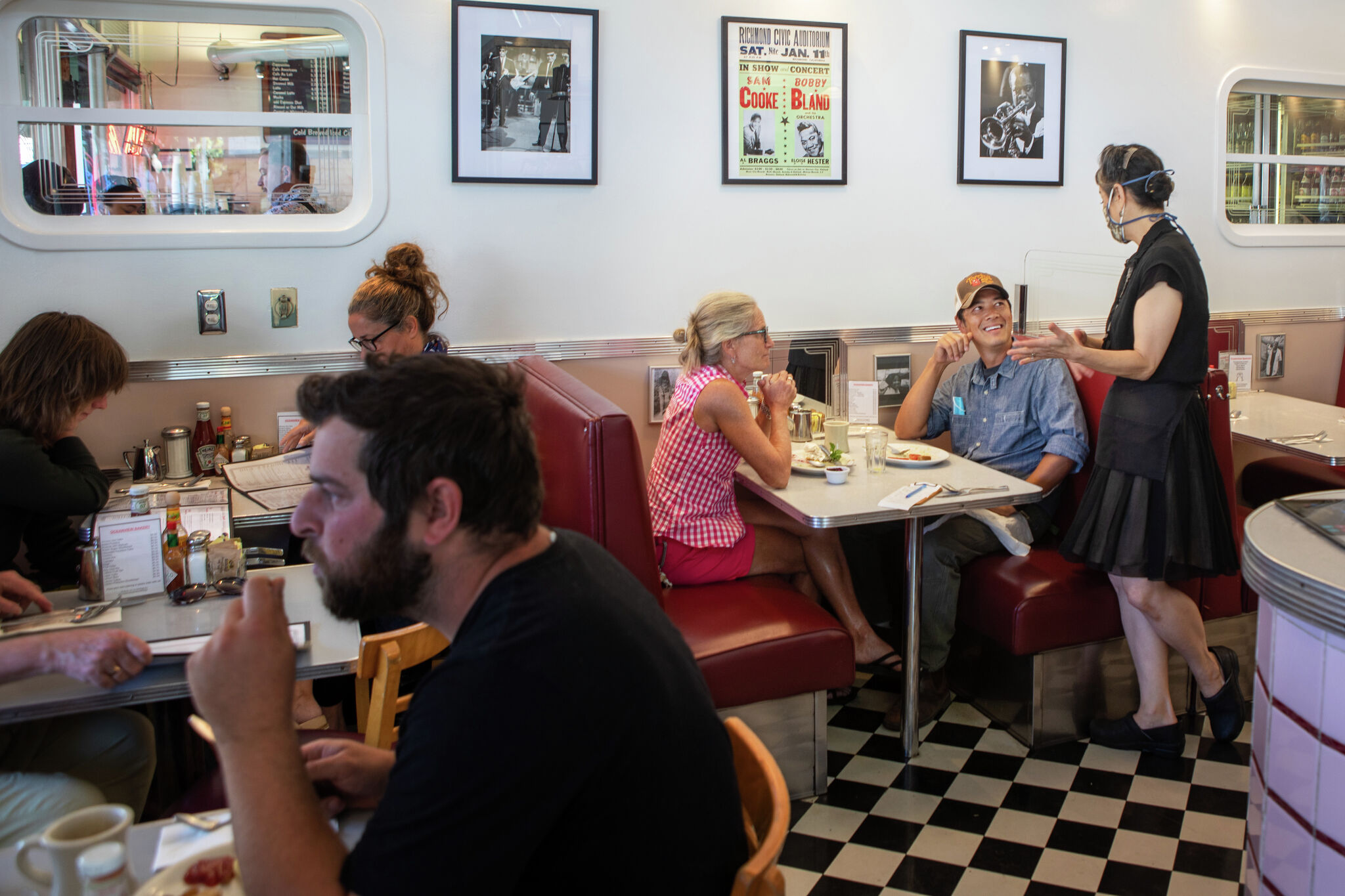 Berkeley's Oceanview Diner has barely changed in 40 years