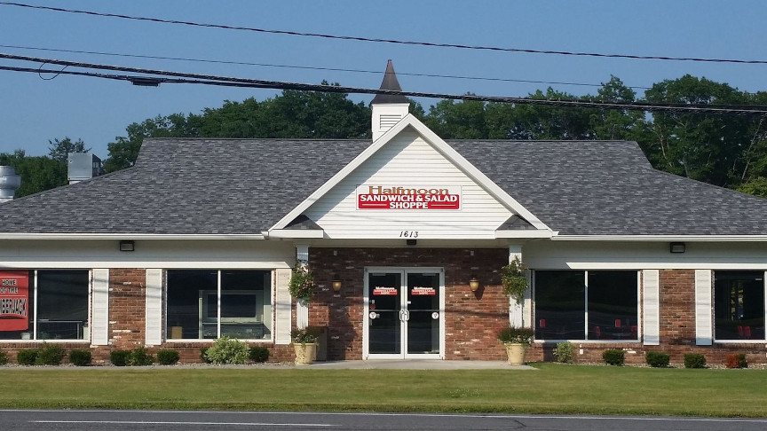 Halfmoon Sandwich & Salad Shoppe closing after 15 years - Vimarsana News
