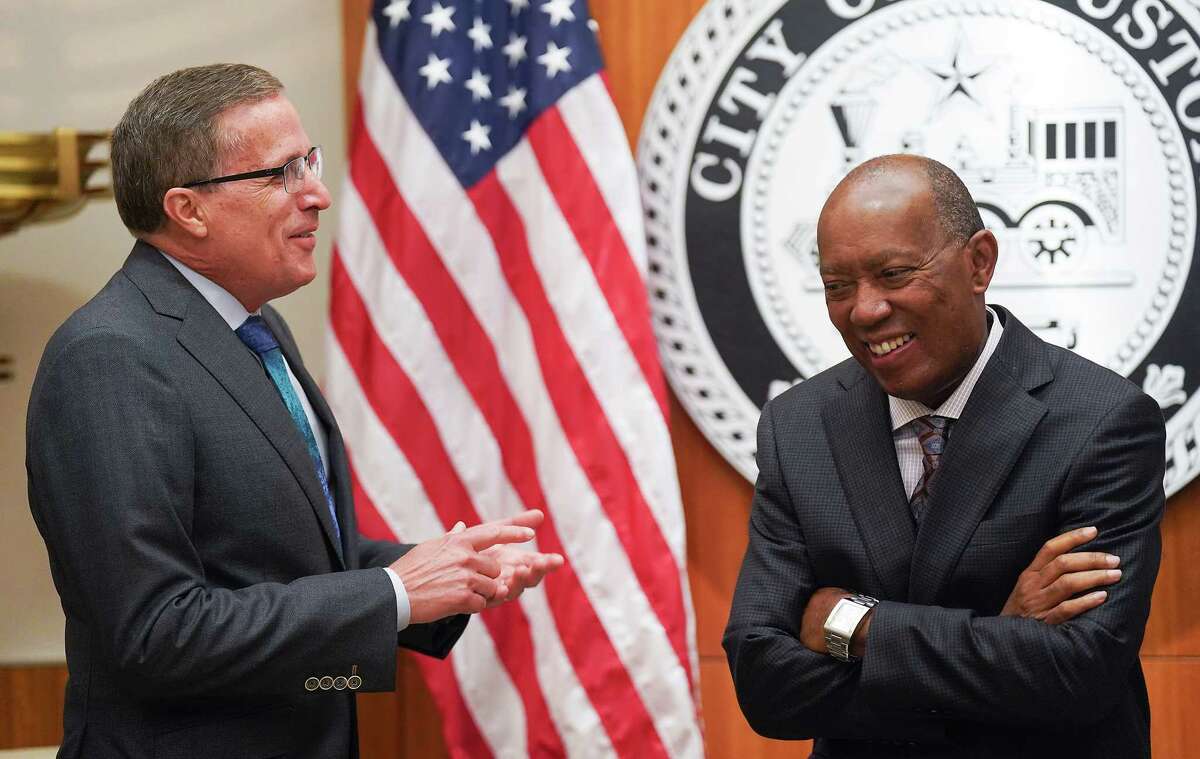 UNICEF USA’s President & CEO, Michael J. Nyenhuis, left chats with Houston Mayor Sylvester Turner before the ceremony announcing Houston being Child Friendly City Initiative pilot city on Thursday, Aug. 11, 2022.
