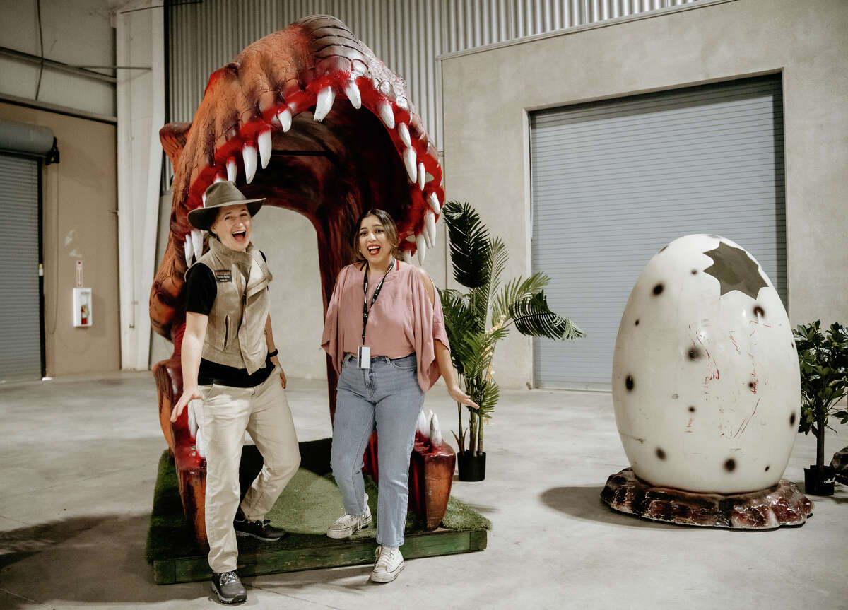 Jurassic Quest, la plus grande exposition de dinosaures en Amérique du Nord, est sur le point de se précipiter dans le Freeman Coliseum Expo Hall de San Antonio.