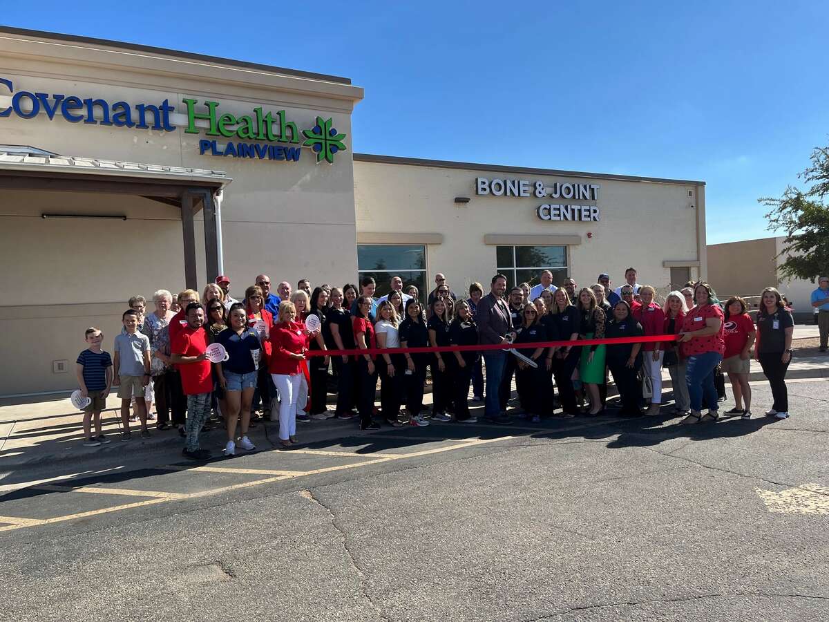Covenant Health Plainview’s Bone and Joint Center officially cut ribbon on its new home on Thursday. 