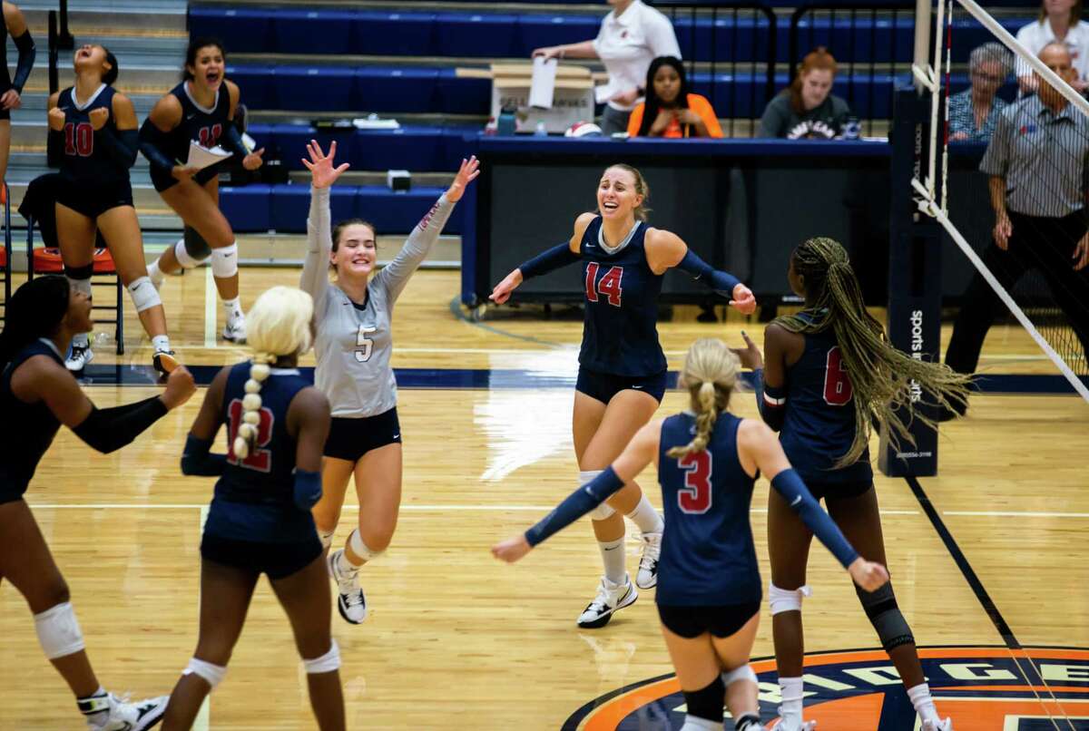 Houston high school volleyball rankings Tompkins, Cypress Ranch stay atop