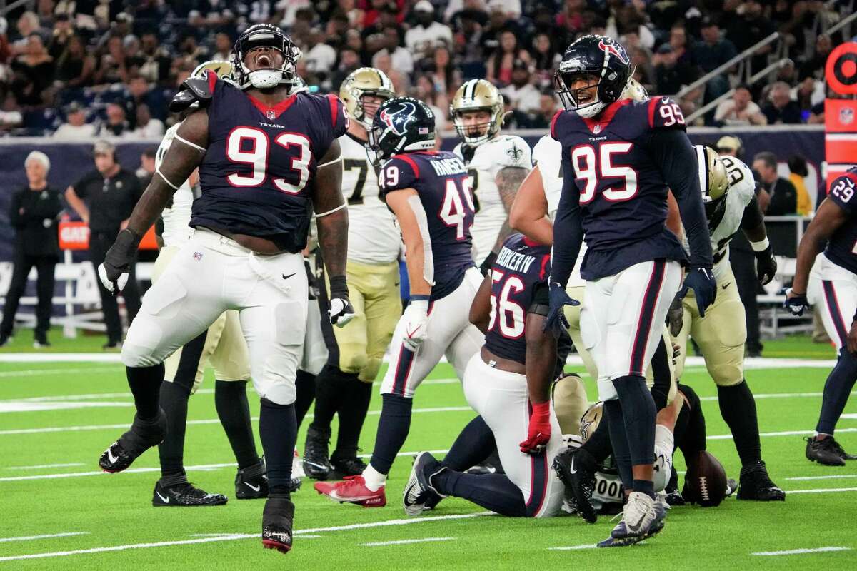 Houston Texans make ruthless decision to cut team captain in