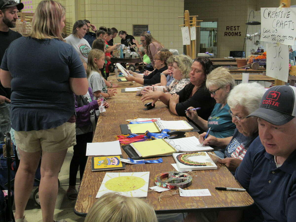 Midland County 4-H clubs display kicks of Midland County Fair schedule