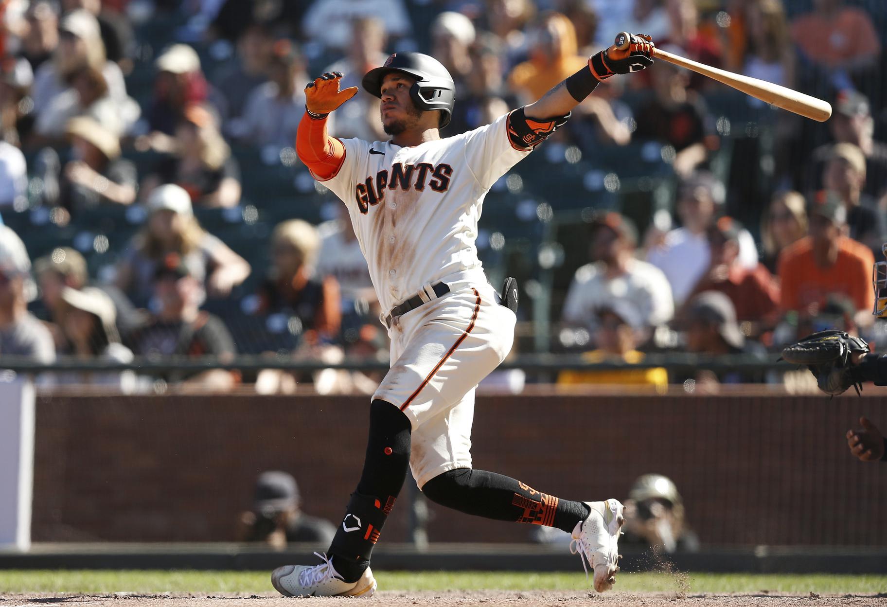 Thairo Estrada Is The First SF Giants to Steal 20 Bases In Back To