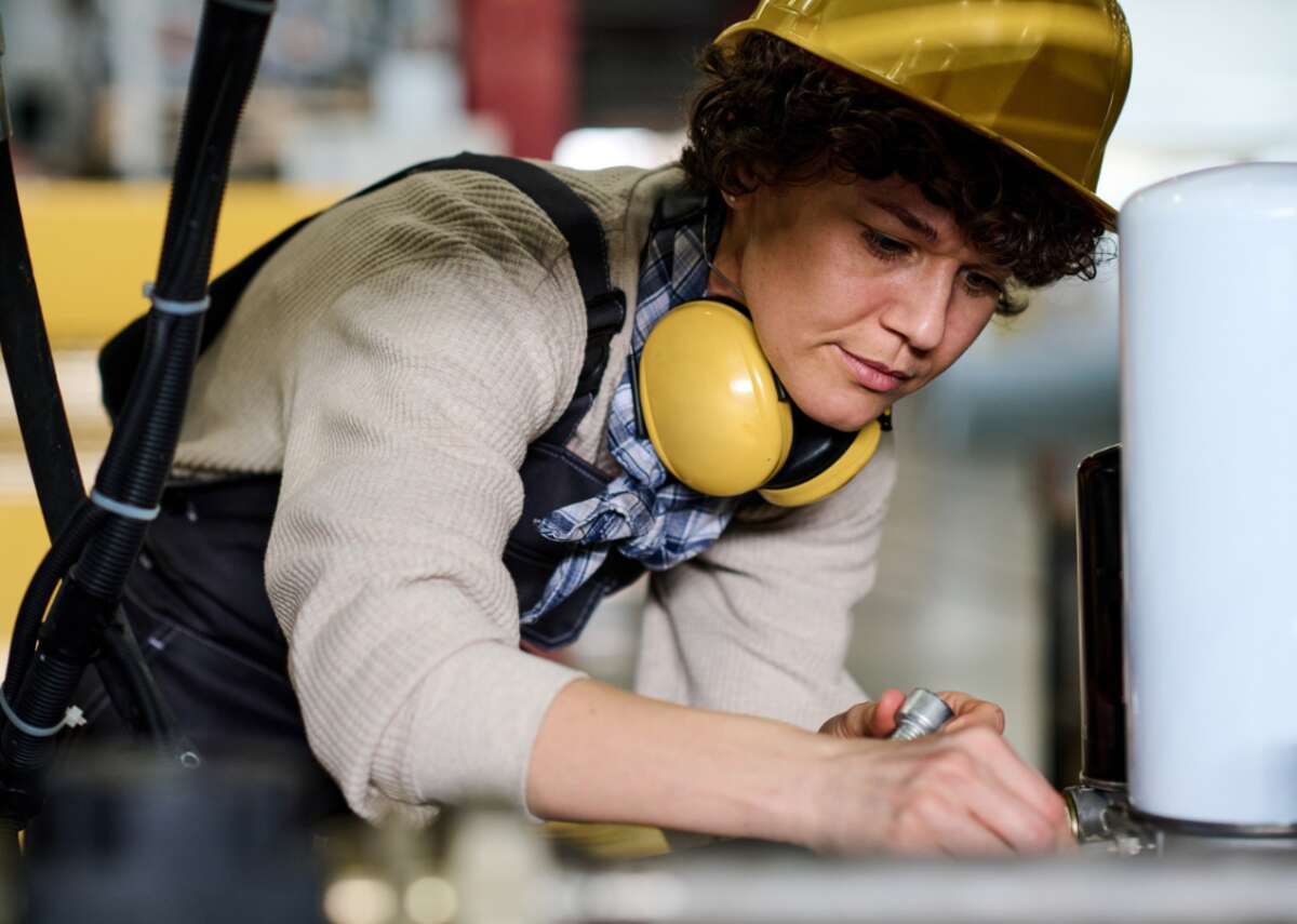 How women's employment in manufacturing has changed over the past 20 years Between January 2000 and January 2020, employment in the manufacturing sector decreased 26% nationwide, in part due to automation and international competition with countries like China. Women were more affected than men, losing 31% of their jobs in the industry compared to men losing 23%, according to the Bureau of Labor Statistics. Using data from the BLS and the Census Bureau's Current Population Survey, Get It Made compiled a list of trends about women working across the manufacturing industries. Certain data collection only began in 2003, and the graphics reflect this. Data was extracted using IPUMS-CPS from the University of Minnesota. "Manufacturing" is an umbrella term for a range of sectors, from food production equipment and nonmetal fabrication to metal product manufacturing and parts and equipment building. Women work across manufacturing subsectors, making up a large part of the apparel and textiles manufacturing workforce (67.3% and 53.5%, respectively), and a smaller part of the primary metals (14.3%) and wood products (14.9%) industries as well. While women face barriers in manufacturing that men typically don't—such as sexual harassment and lower pay—since 2003, women's wages have actually grown faster than men's wages. A note about gendered statistics: Data has historically been collected using a binary understanding of sex and gender, making it difficult to represent or capture the full story of the general population. For the...