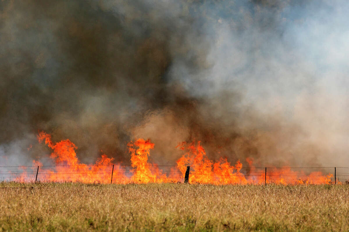 Despite a continuing severe drought and hot summer, the number of wildfires in Texas has decreased as many parts of the state saw rain in the last seven days.