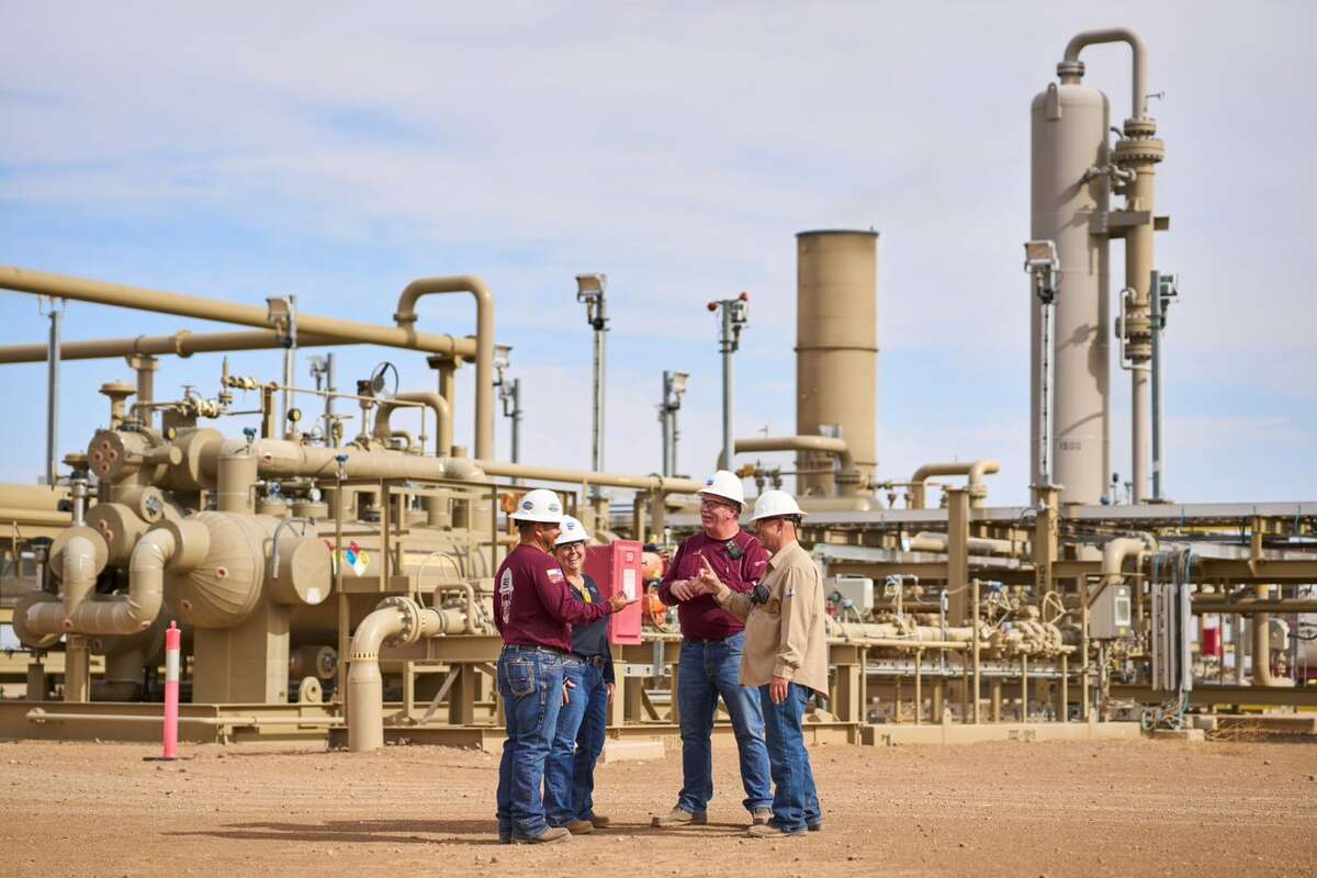 Chevron staff in the field. The company is putting on the market assets in the Southeast Gomez field of Pecos County and seeking co-development opportunities in the Northwest Gomez amid an M&A market challenged by uncertainty and bid-ask spreads.