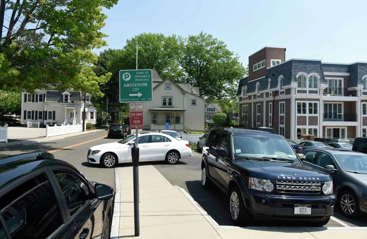 Greenwich first selectman mulls underground parking for Greenwich Ave.