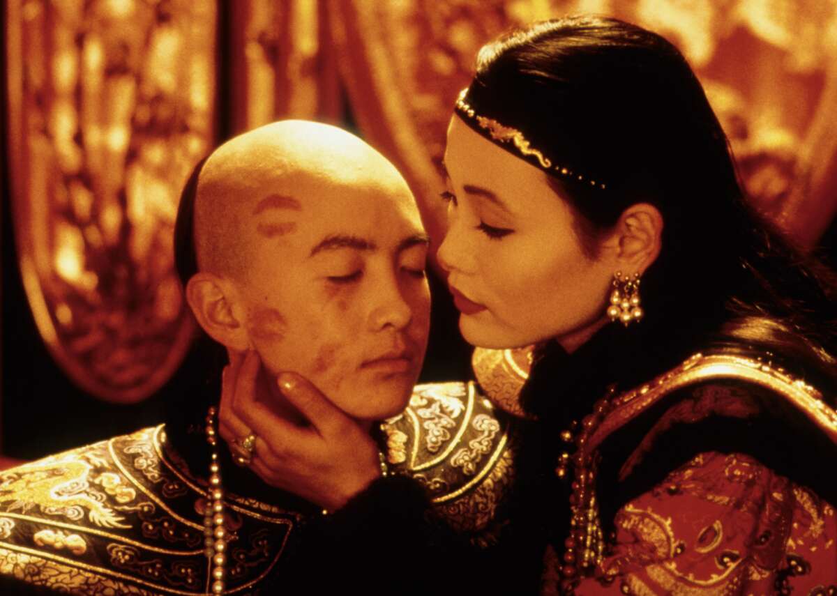 #50. The Last Emperor (1987) - Legginess ratio: 12.94 - Total domestic gross: $44 million - Best weekend: $3.4 million - Best distribution: 877 theaters In this historical bio-drama from Bernardo Bertolucci, the reign of China's last emperor, Pu Yi (John Lone), is detailed in flashbacks as he recounts his life after the Red Army captures him in 1950 as a war criminal. The film had an unusual run at the box office, not slipping into the top 10 until its 12th week in theaters. After the film won the Academy Award for Best Picture, it reached the #4 spot in its 22nd week and spent another six weeks in the top 10.