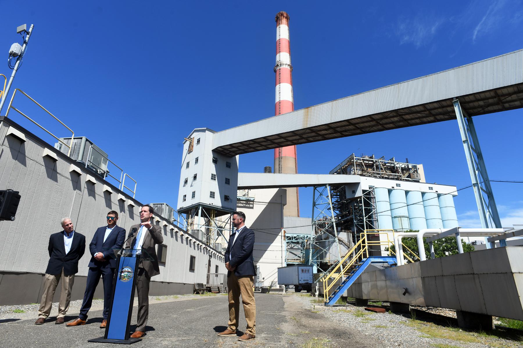 Study would focus on Bridgeport coal plant's future - Vimarsana News