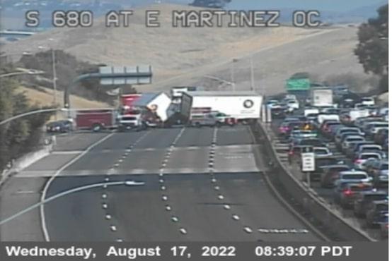 Jack-knifed big rig on I-680 spills fuel, brings traffic to a standstill - Vimarsana News
