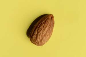 Health benefits of almonds, according to a dietician
