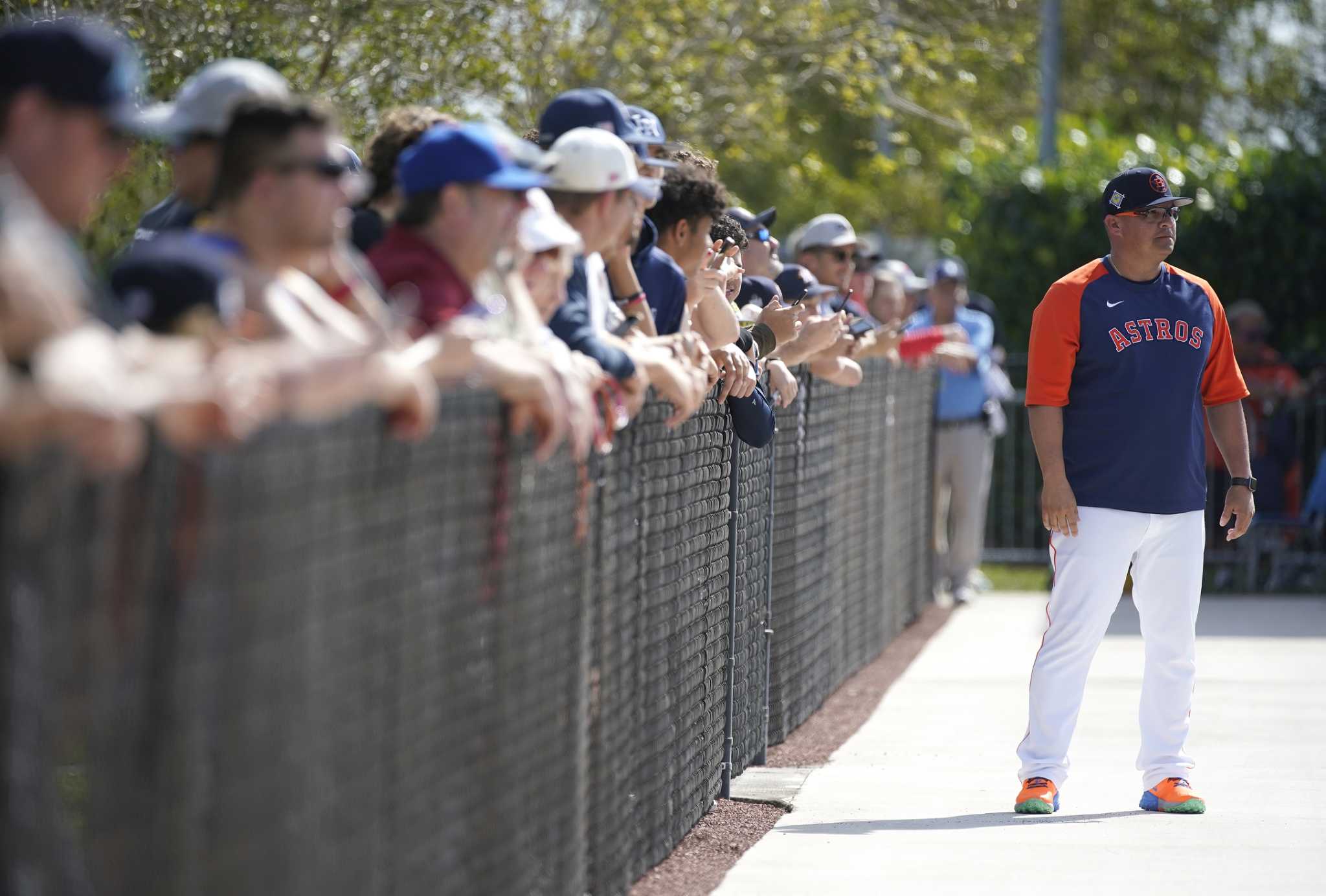 Houston Astros first base coach Omar Lopez to manage Venezuela in 2023  World Baseball Classic - World Baseball Softball Confederation 