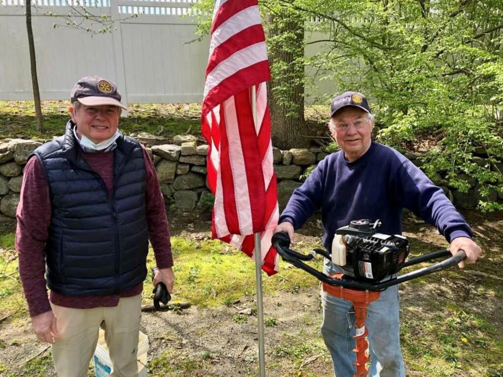 Nearly 600 American flags flying in Ridgefield: 'There's a lot of pride in town' - Vimarsana News