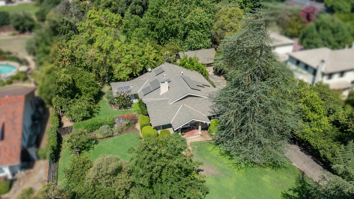 US Poet Laureate Philip Levine's California home for sale