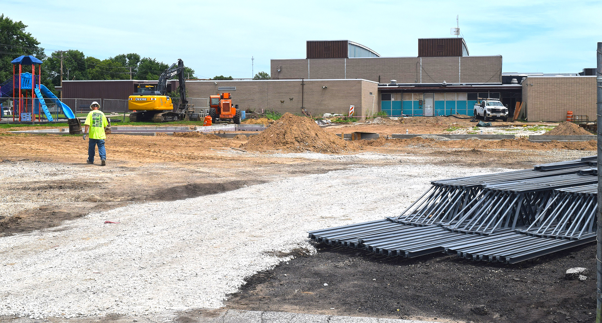 Gard Elementary School undergoing renovations - Vimarsana News