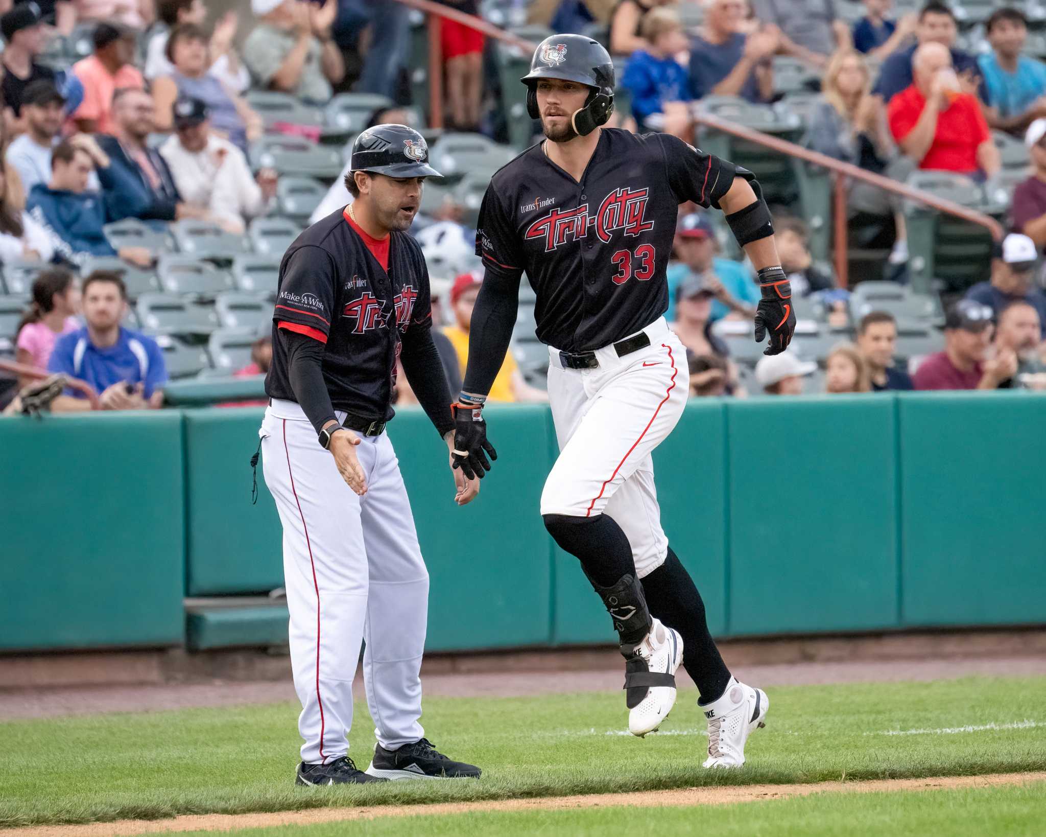 Beer hits two HRs in ValleyCats' victory