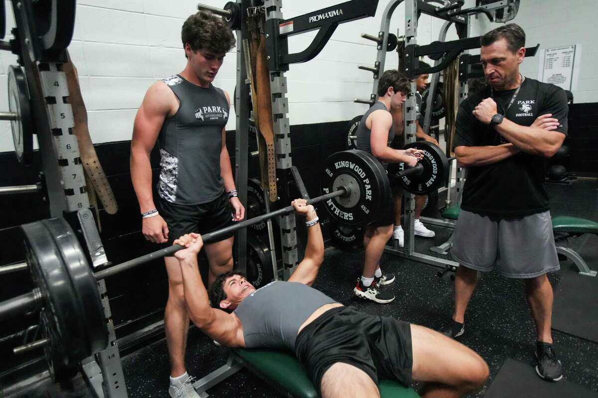 High school football Kingwood Park team looks to end playoff drought