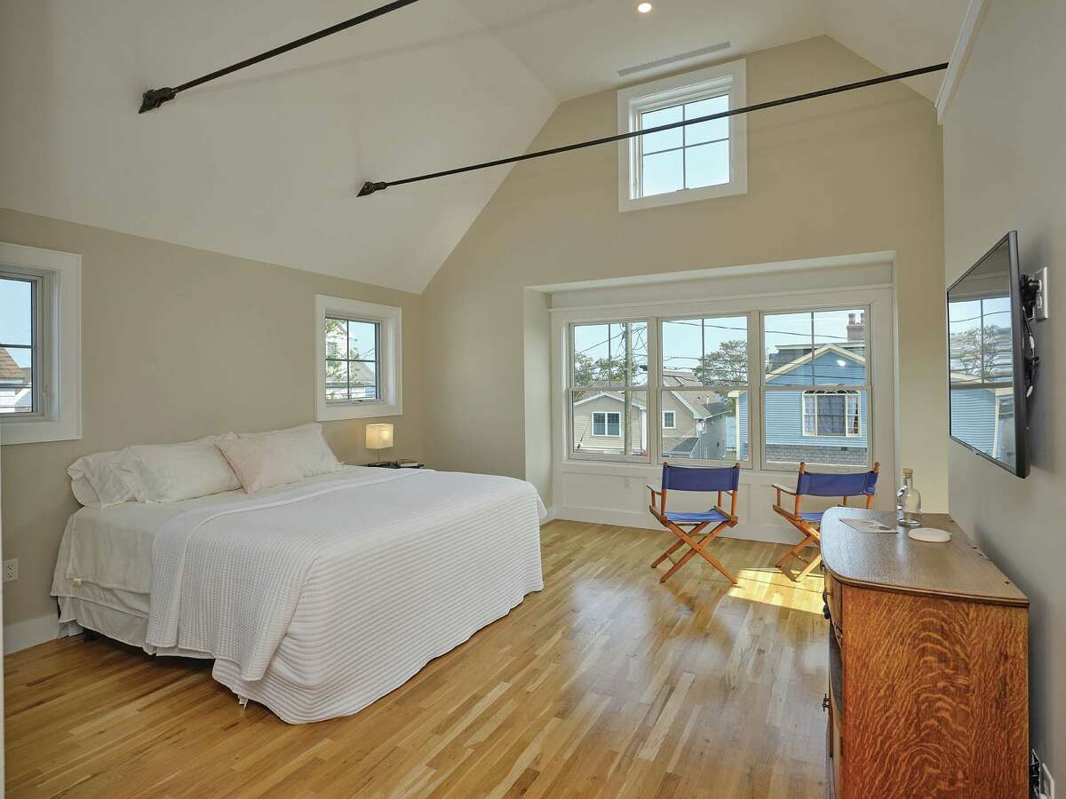 Branford seaside home packs massive appeal right into a tiny footprint Branford seaside home packs massive appeal right into a tiny footprint