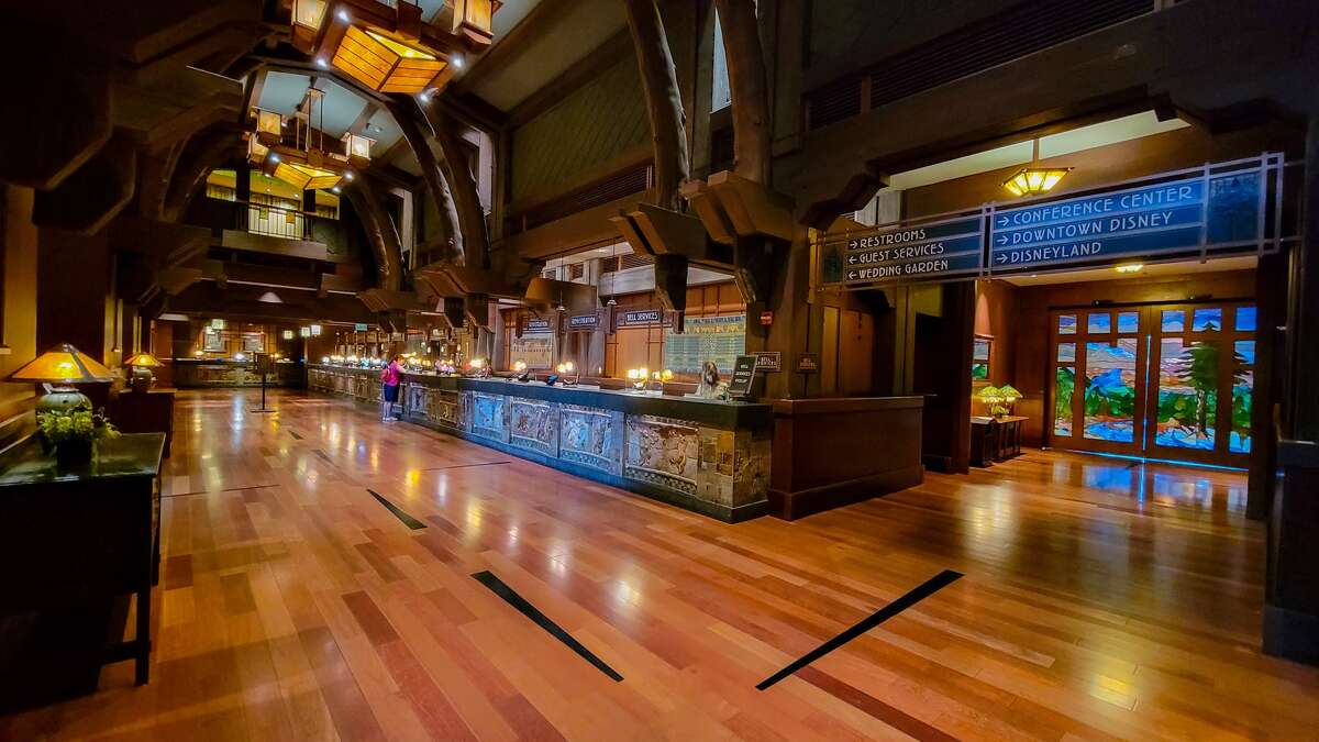 Is a room at Disneyland's Grand Californian worth $800?