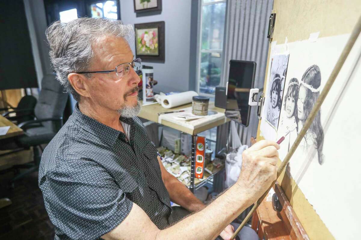 Artist Tom LaRock works on a portrait in his studio, Thursday, Aug. 4, 2022, in Spring. LaRock uses traditional methods developed and taught in the schools of the masters of the 17th, 18th, and 19th centuries.