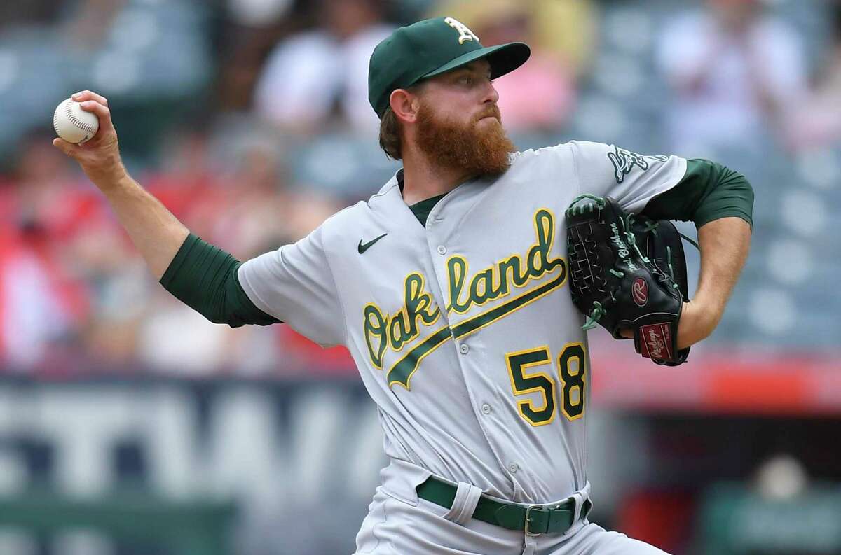 Oakland Athletics pitcher breaks finger playing video game