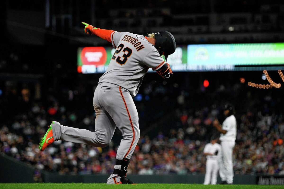 Pederson hits 3 HRs, drives in 8 as Giants stun Mets 13-12 – KGET 17