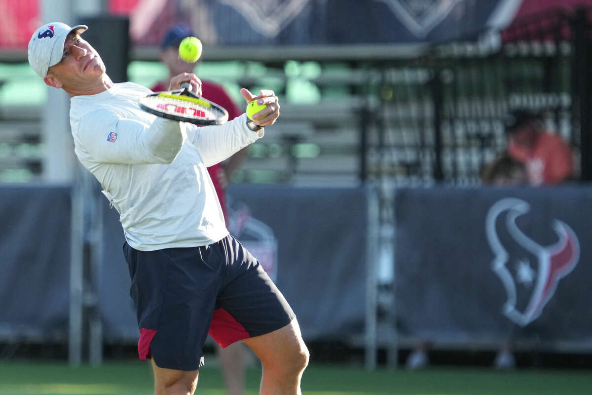 How tennis balls are helping Houston Texans' wide receivers