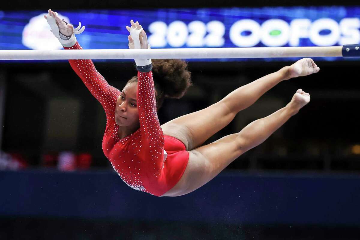 Konnor McClain, newly arrived to Texas, clinches US gymnastics national