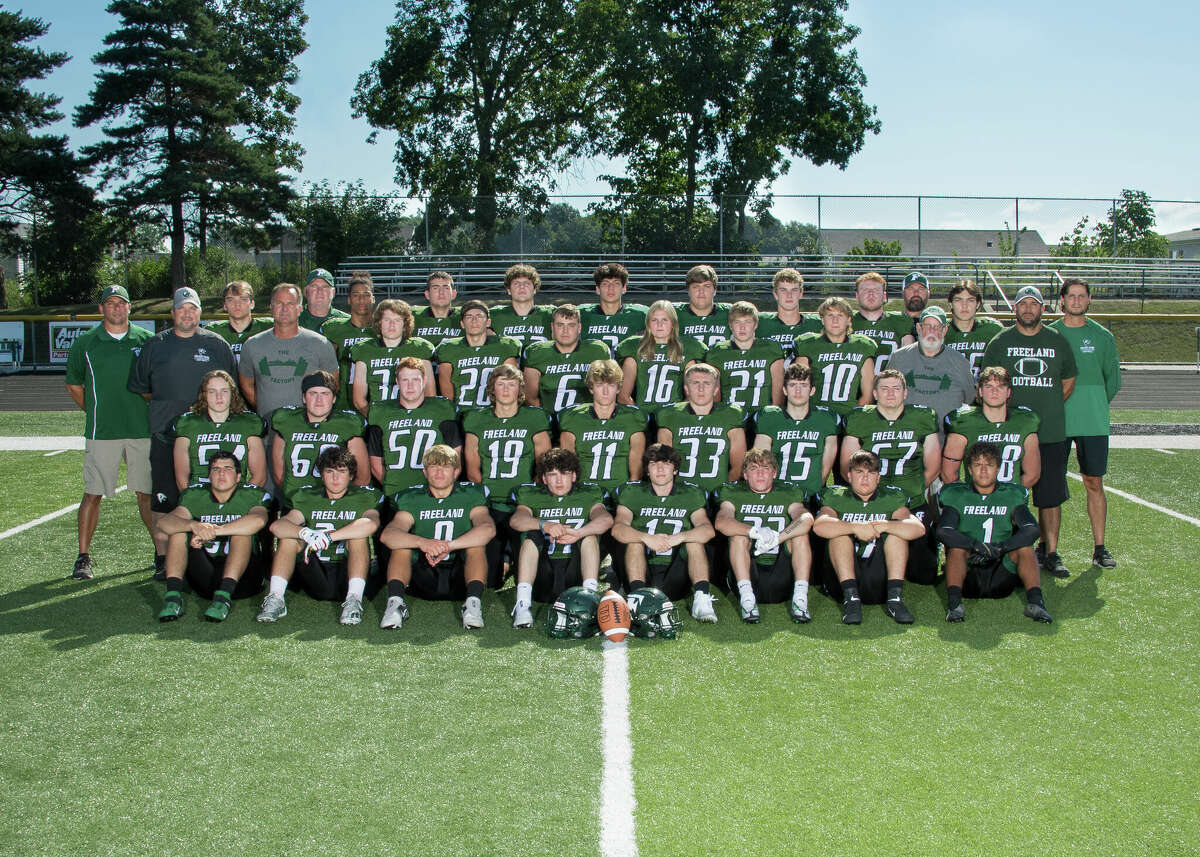 Freeland's football team poses for a group shot prior to the start of the 2022 season.