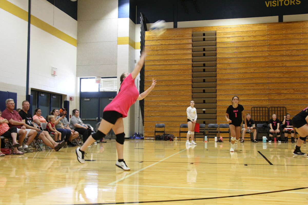 Lady Hatchets win annual Bad Axe volleyball tournament Saturday