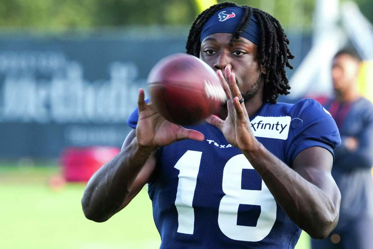 Wide receiver Chris Conley is back on Texans' practice squad.