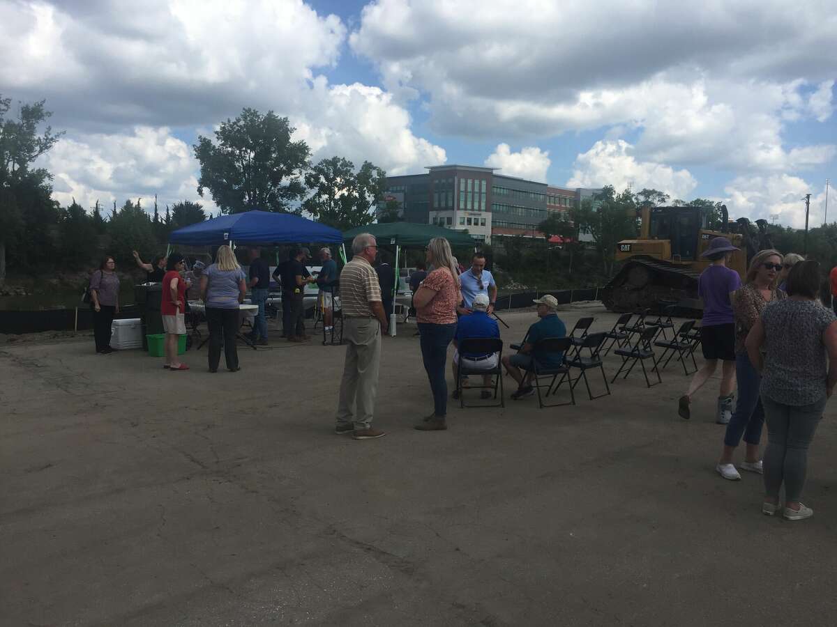 The south bank of the Tittabawassee River, adjacent to the Poseyville