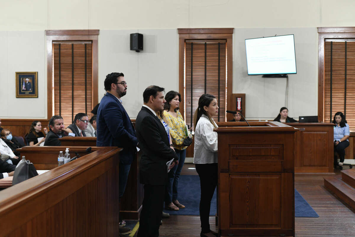 Members of the Clean Air Laredo Coalition presented EPA and self-gathered data to the Webb County Commissioners Court before the county approved of $35,000 for EtO air monitoring.
