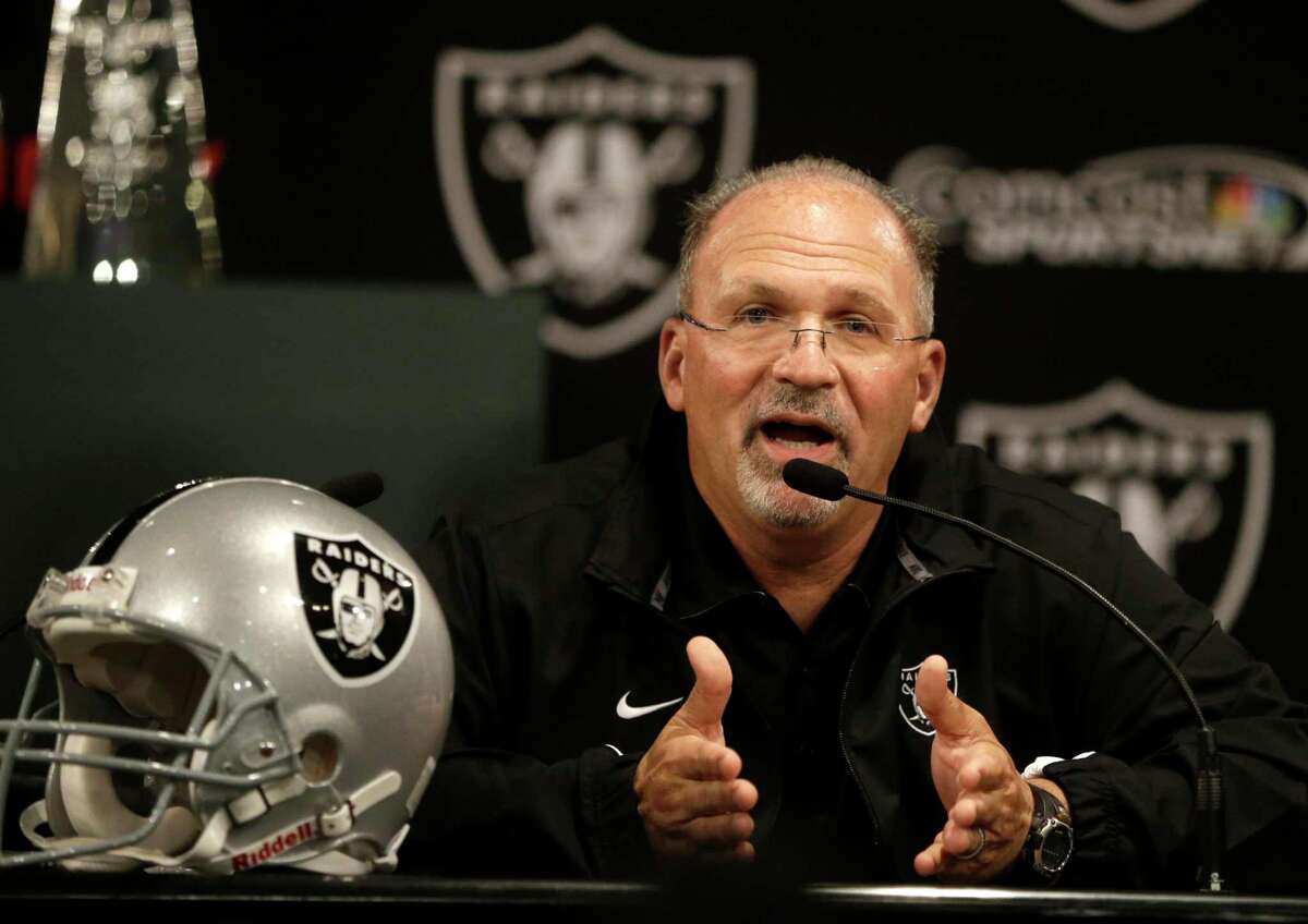 Tony Sparano praises Raiders' no-quit approach (w/video)