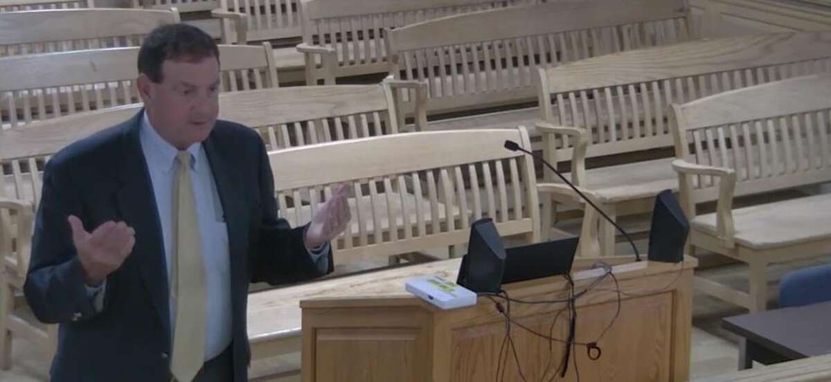 Raymond Rizio, a lawyer representing Trumbull Center LLC, speaks at the Aug. 17, 2022 meeting of the Trumbull Planning and Zoning Commission.