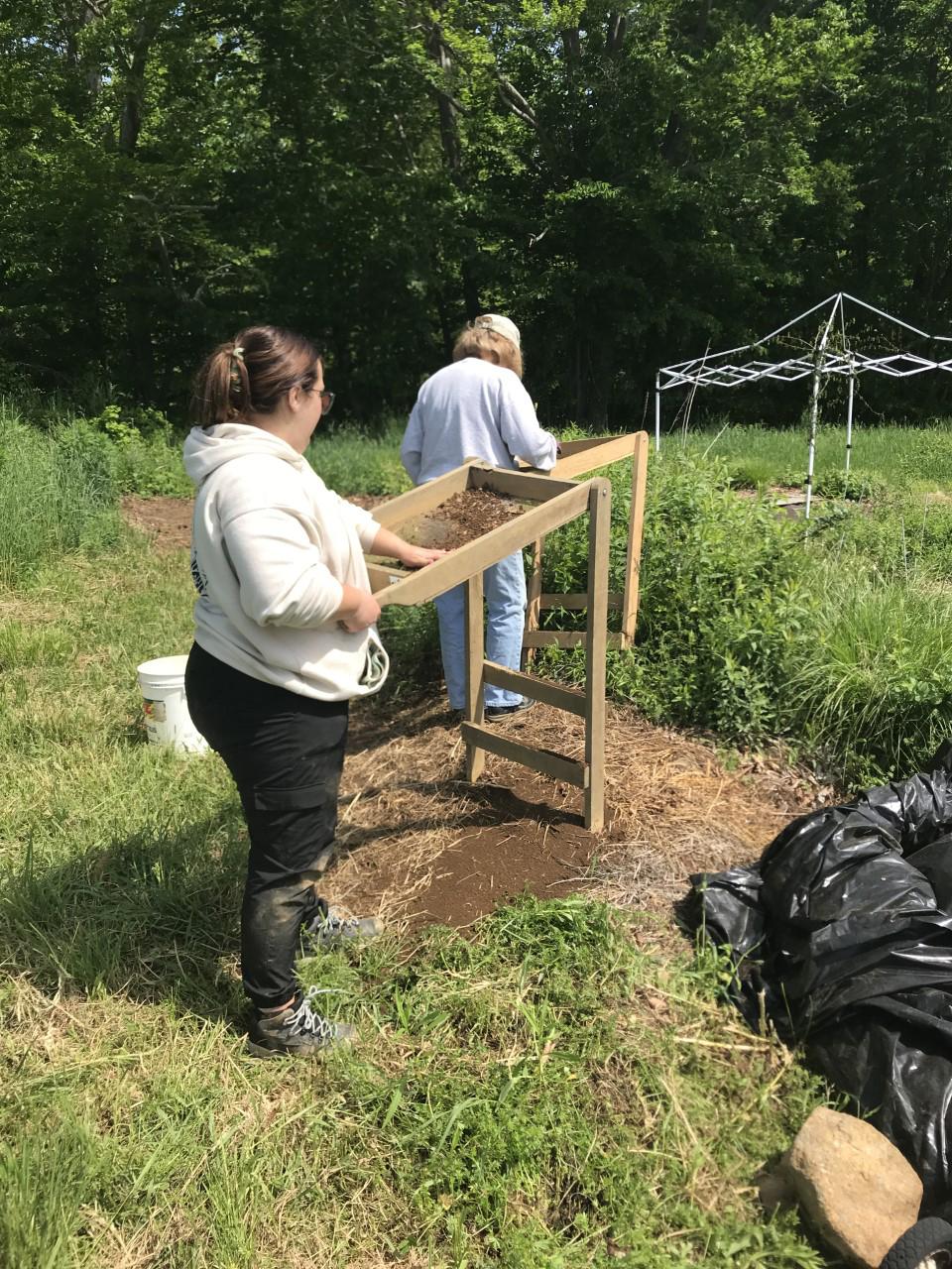 WestConn students uncover treasures from Native Americans in archaeological dig in Litchfield County - Vimarsana News