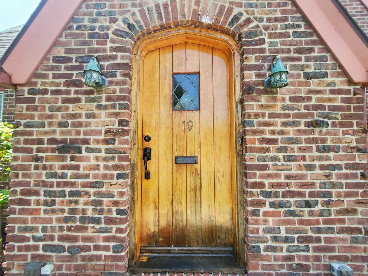 Rensselaer Tudor home near Regeneron for sale under 300,000