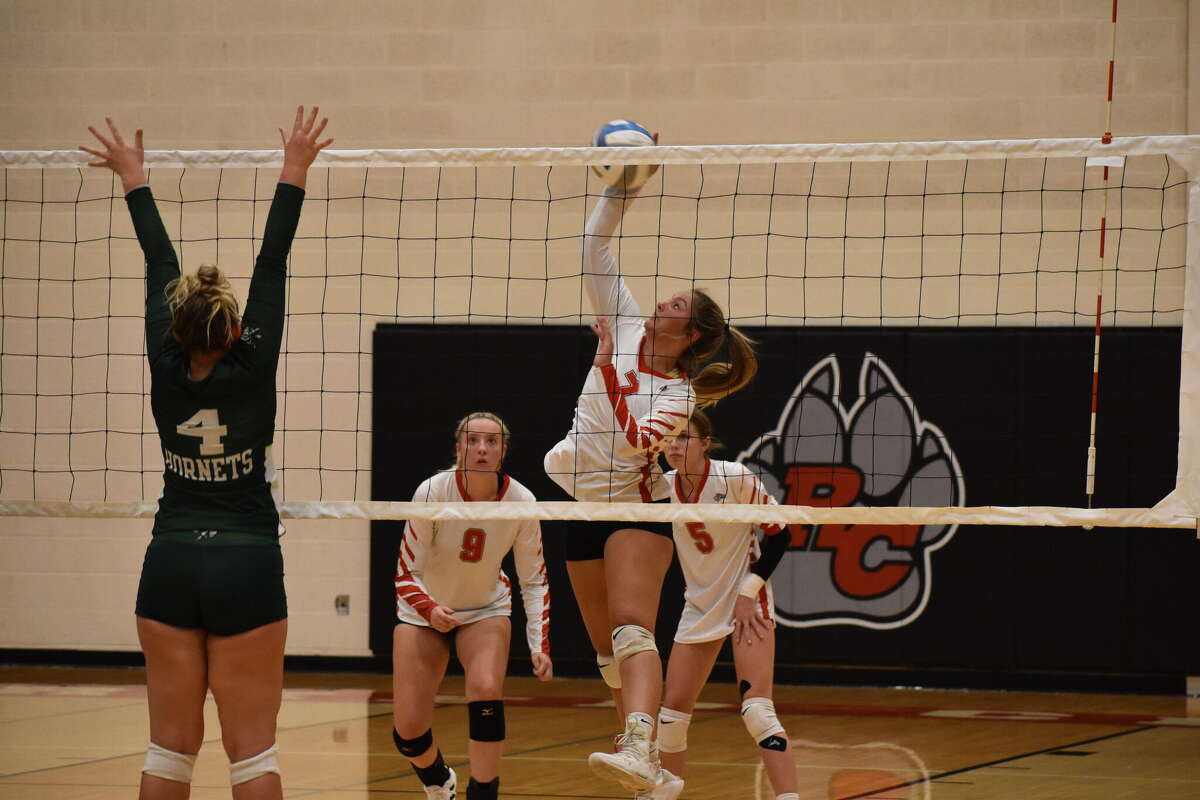 Reed City volleyball has strong night with 30 win over Central Montcalm