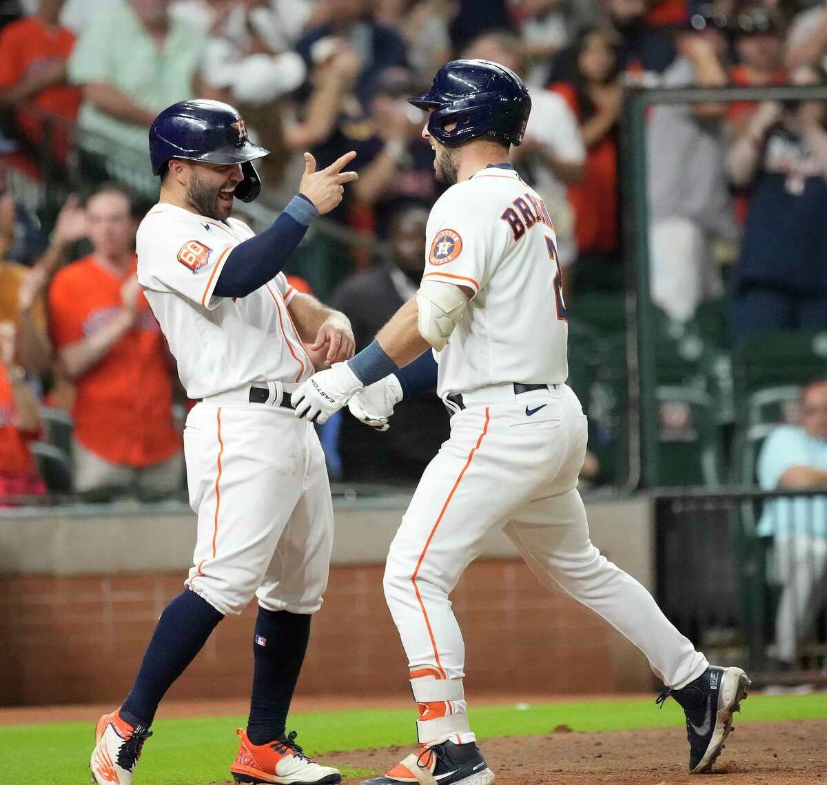 Houston Astros: Yordan Alvarez's family finally gets to see him play as ...