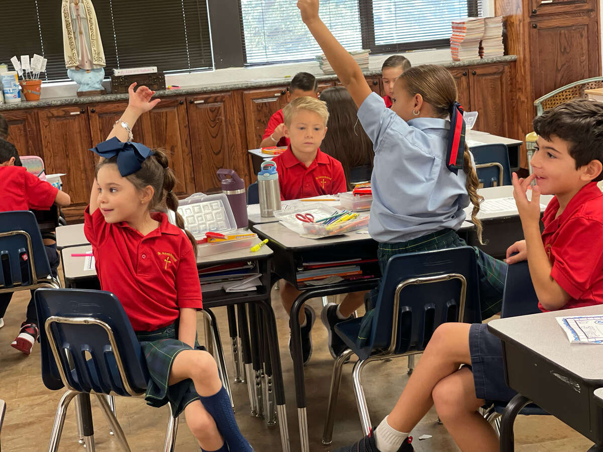 St. Ann's School students back to campus