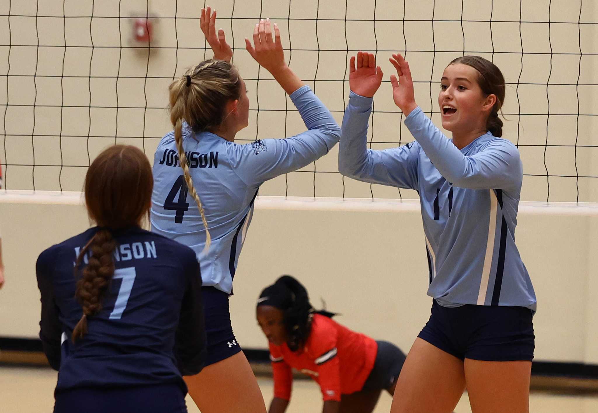 Johnson Volleyball Rallies, Beats Taft