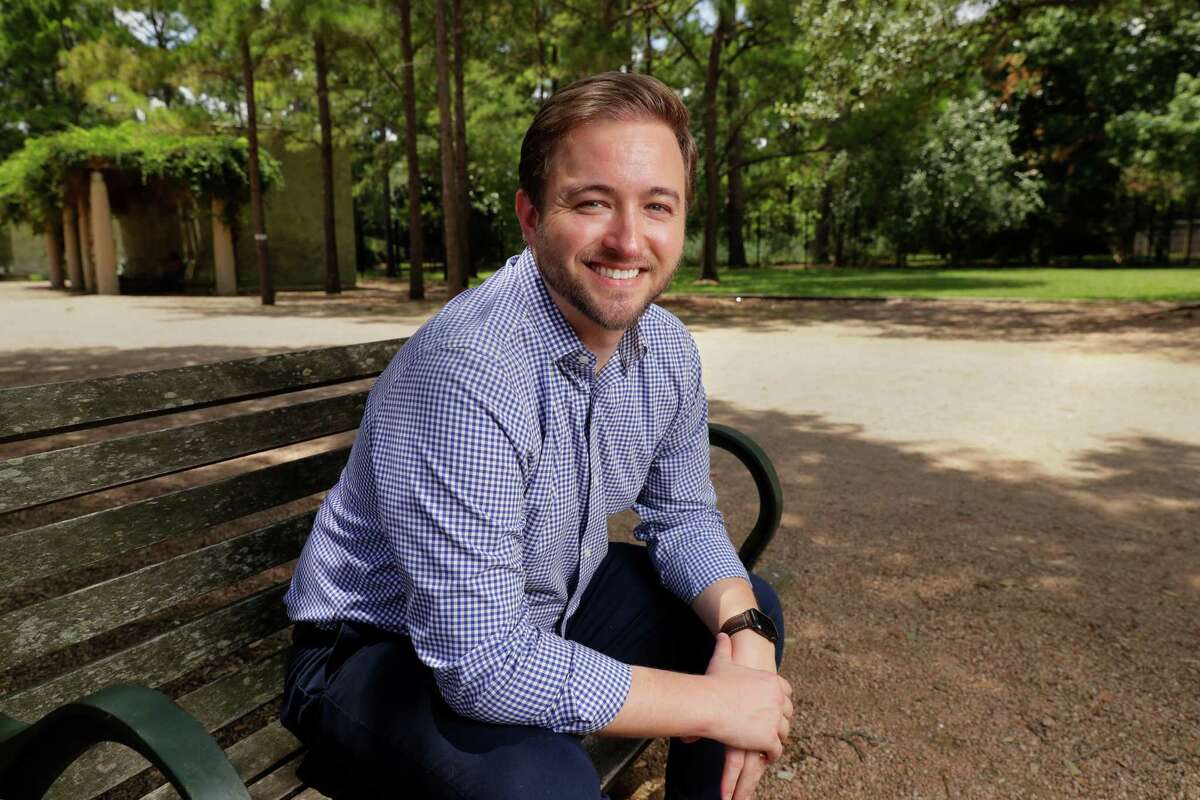 Dr. Zachary Prudowsky donated his bone marrow for a leukemia patient. Now, he's hoping the process will become easier for others to do the same. 