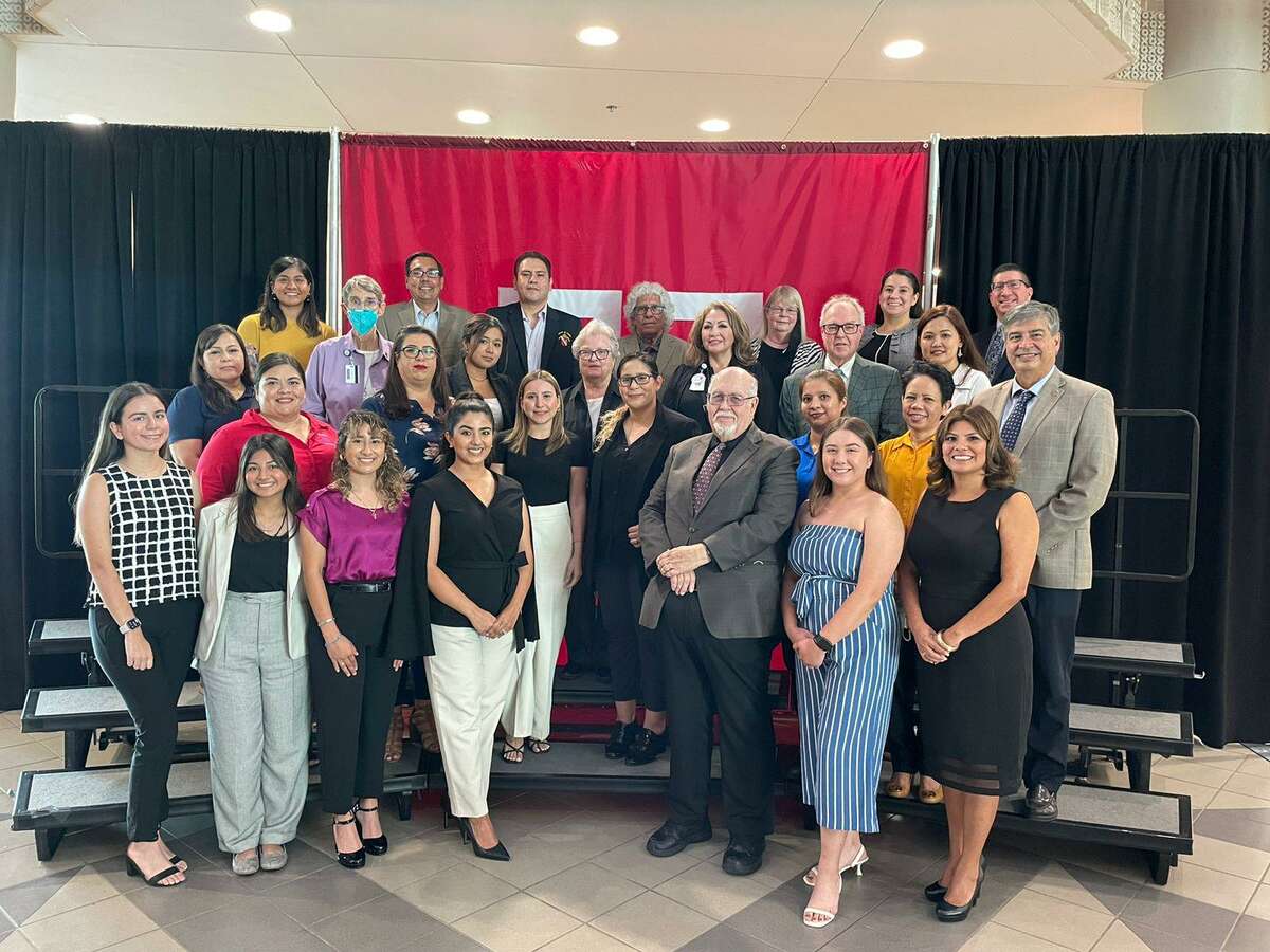 Non profit local agencies and TAMIU partnered to offer service opportunities and enhace the students learning and experience for 3 years by signing a Memorandum of Agreement on August 24th, 2022.