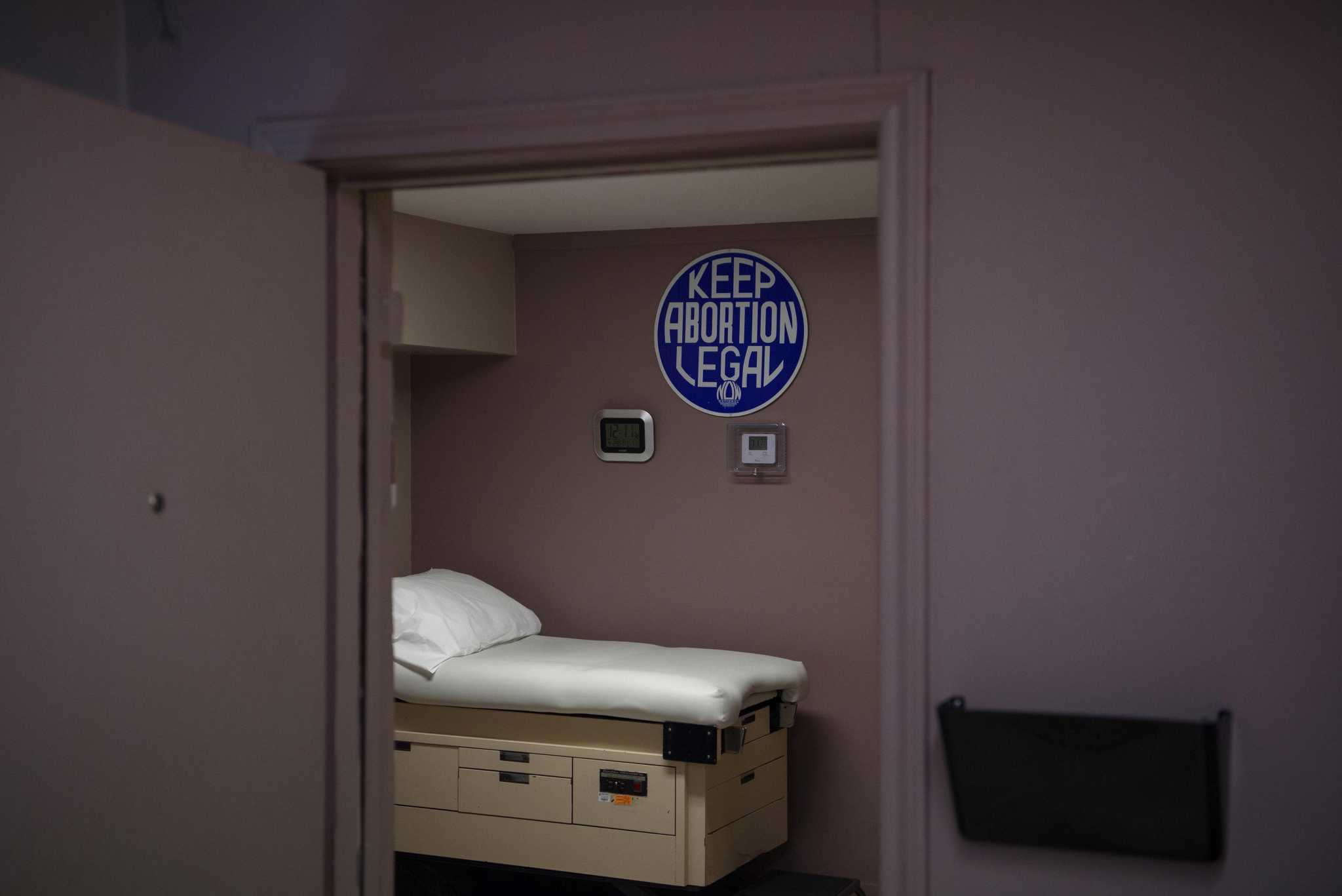 What to know about the new Texas 'trigger ban' on abortion, as it goes into effect - Vimarsana News