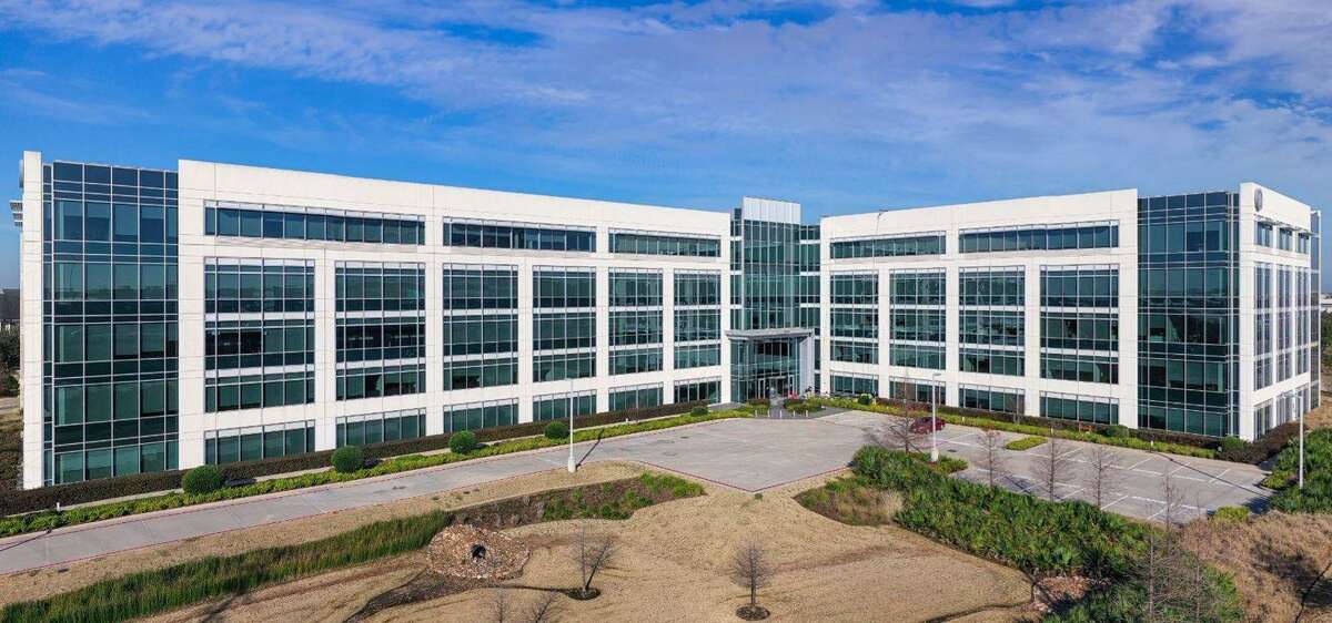 Surge Energy US Holdings Co. will relocate its headquarters to Westway Plaza in February of 2023.