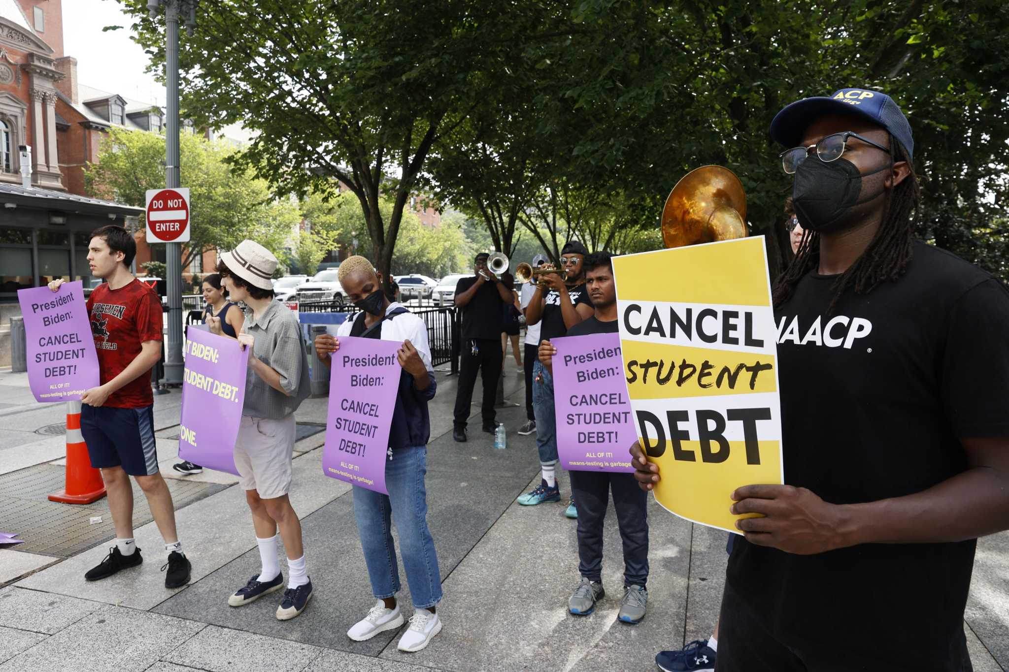 Biden's student loan forgiveness plan: Who qualifies, and more - Vimarsana News