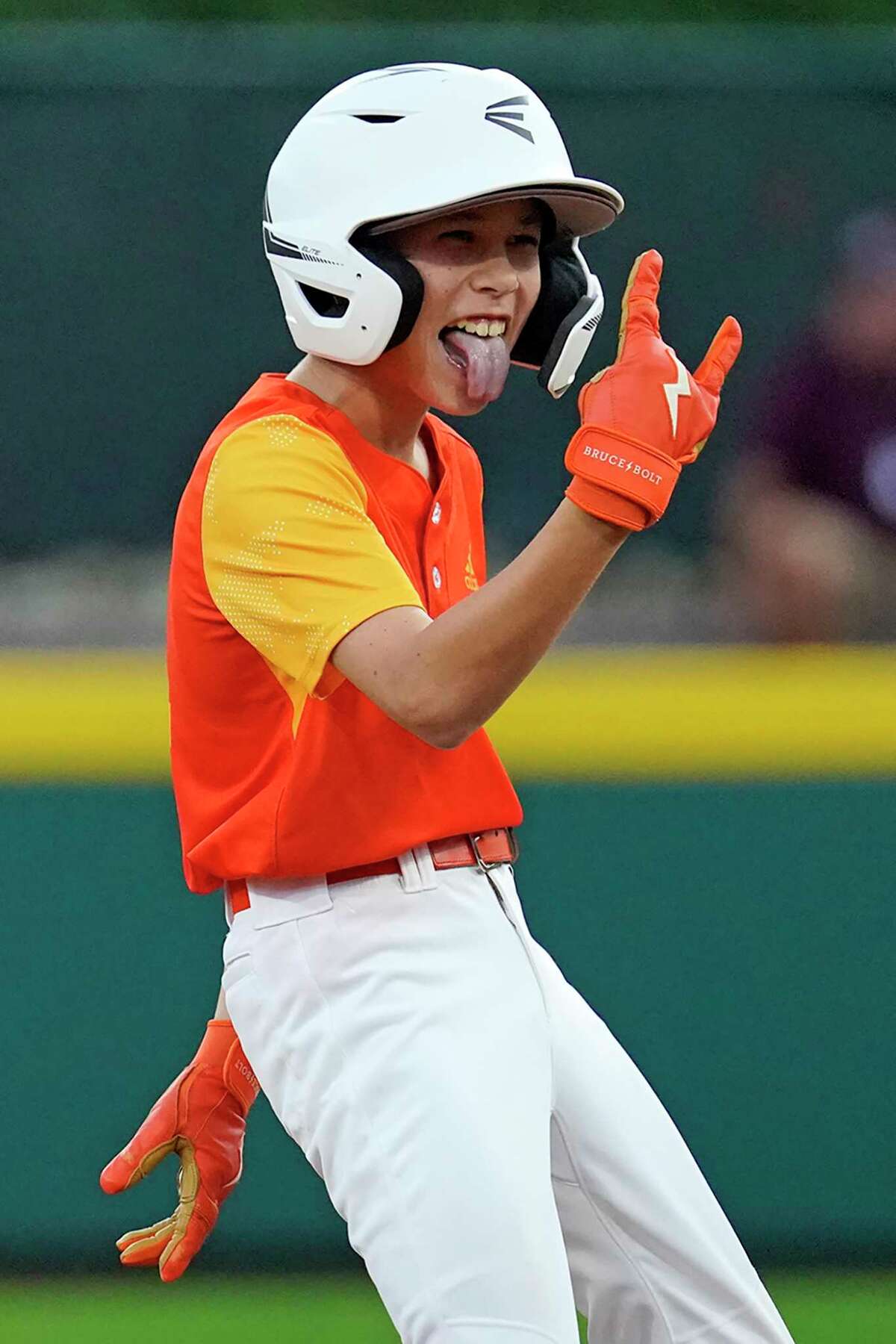 Little League World Series Pearland tops Pennsylvania team, stays alive