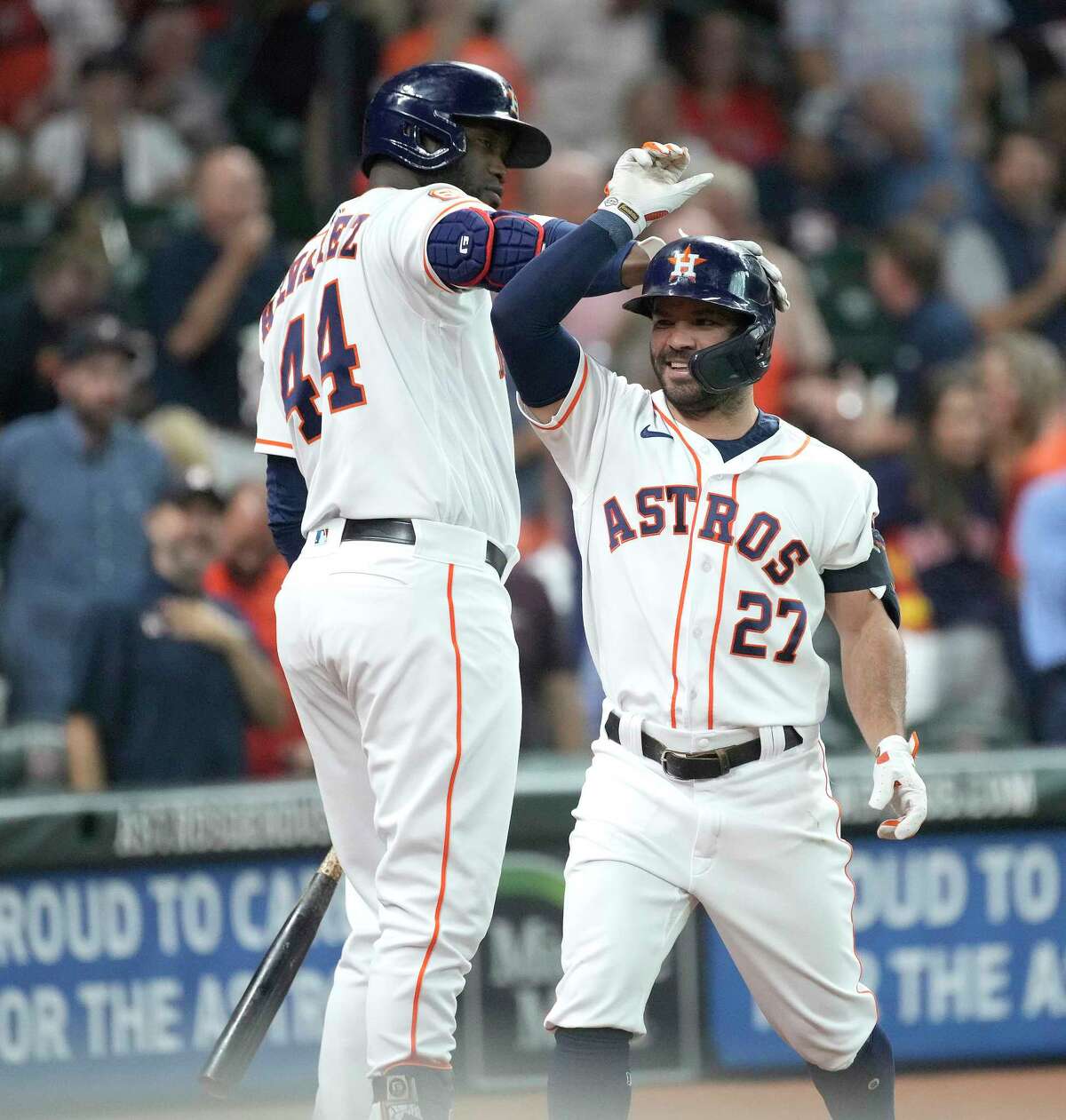 Houston Astros; Chas McCormick dislocates finger